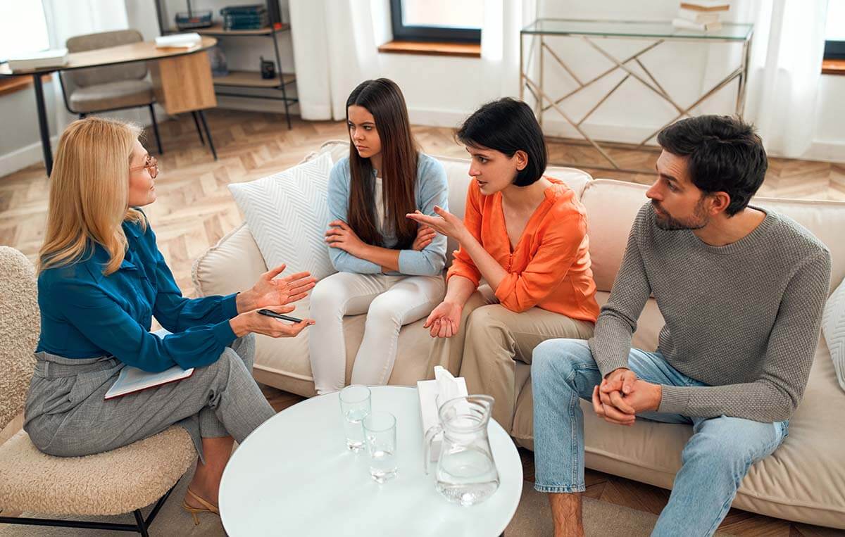 6 Family Therapy Topics to Improve Communication Therapy VA